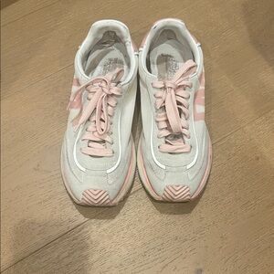 Pink and white suede and mesh sneakers